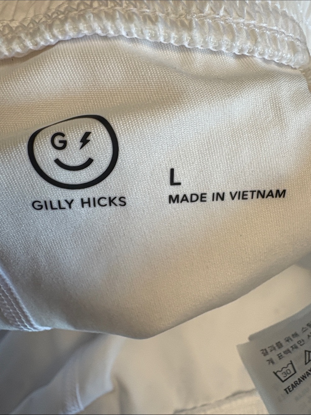 Gilly Hicks White Eyelet Lined Pull-On Shorts Size Large Beach Lounge - Picture 3 of 8